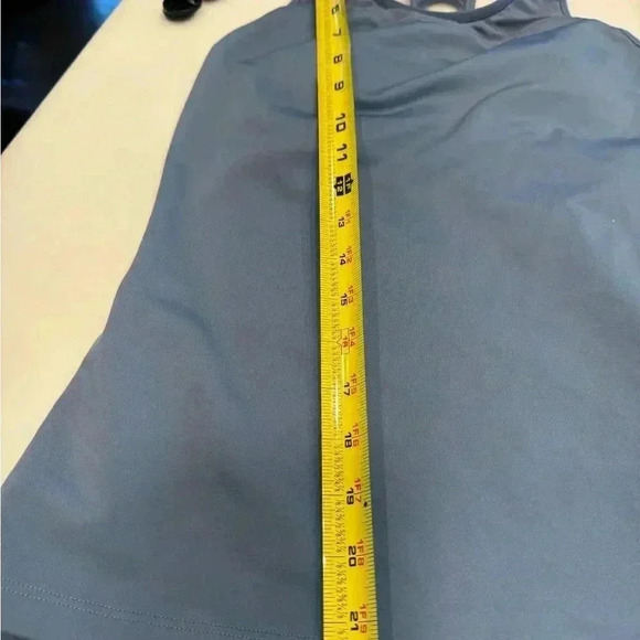 Athleta tank with built in bra & racer back removable pads size XS grey new - Picture 7 of 8